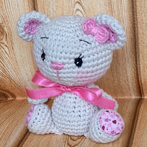  Maci lány - rózsaszín - szívecskés - egyedi - horgolt marokállat - amigurumi - játék & sport - plüssállat & játékfigura - maci - Meska.hu