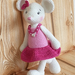 Egér kislány - rózsaszín ruhában - egyedi horgolt amigurumi , Játék & Sport, Plüssállat & Játékfigura, Egér, Horgolás, Hímzés, MESKA