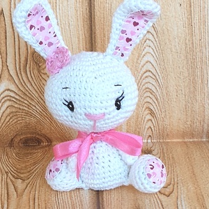 Fehér Nyuszi lány - szivecskés - pink szalagos - horgolt marokállat - játék & sport - plüssállat & játékfigura - nyuszi - Meska.hu