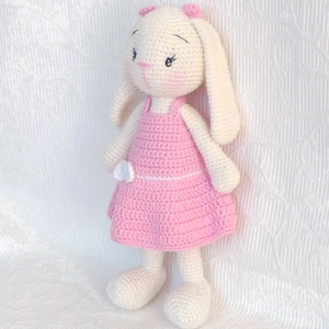 Nyuszi lány- hosszú fülekkel - rózsaszín ruhás- horgolt figura, Játék & Sport, Plüssállat & Játékfigura, Nyuszi, Horgolás, MESKA
