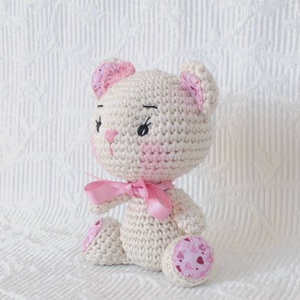  Maci lány - rózsaszín - szívecskés - egyedi - horgolt marokállat - amigurumi - játék & sport - plüssállat & játékfigura - maci - Meska.hu