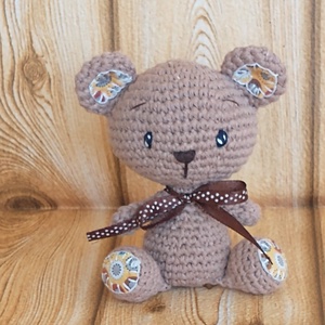  Barna - horgolt Maci - pöttyös szalagos -amigurumi - marokállat, Játék & Sport, Plüssállat & Játékfigura, Maci, Horgolás, MESKA