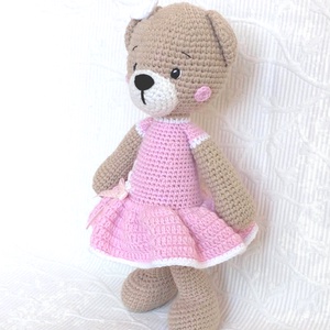 Maci kislány - egyedi hímzett rózsaszín ruhában - horgolt puha - amigurumi maci figura - játék & sport - plüssállat & játékfigura - maci - Meska.hu