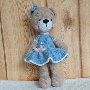 Egyedi amigurumi Mackó lány -egyedi himzett kék ruhás - horgolt figura - játék & sport - plüssállat & játékfigura - maci - Meska.hu