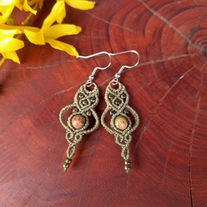 Zöldike,makramé fülbevaló  - ékszer - fülbevaló - lógó fülbevaló - Meska.hu