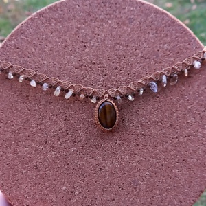 Tigrisszem/citrin, makramé nyaklánc  - ékszer - nyaklánc - medálos nyaklánc - Meska.hu