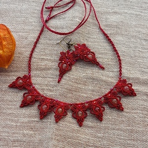 Piros/burgundi, makramé ékszerszett - ékszer - ékszerszett - Meska.hu