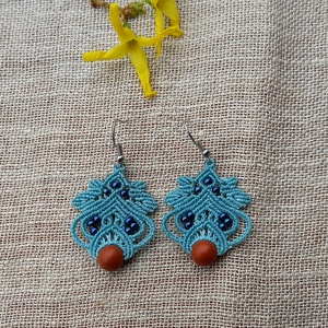 Lili /  matt kék makramé fülbevaló  - ékszer - fülbevaló - lógó fülbevaló - Meska.hu