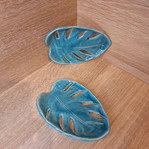 Pálmalevél formájú kerámia szappantartó - türkiz - otthon & életmód - fürdőszoba - szappantartó - Meska.hu