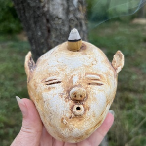 Kézzel készített kerámia troll füstölőtartó  különleges goblin fej, boszorkányos és bohém otthoni dekoráció, Otthon & Életmód, Dekoráció, Spiritualitás, Füstölő és füstölőtartó, Kerámia, MESKA