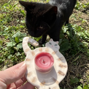 Macskás kerámia mécsestartó. Aranyos, kézzel készített ajándék.  Tealight gyertyához - esküvő - dekoráció - gyertya & gyertyatartó - Meska.hu Macskás kerámia mécsestartó. Aranyos, kézzel készített ajándék.  Tealight gyertyához - esküvő - dekoráció - gyertya & gyertyatartó - Meska.hu