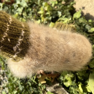 Kézzel kötött kecske gyapjú zokni. Puha és meleg természetes fonalból. Kényelmes téli ajándék 23 cm - ruha & divat - cipő & papucs - zokni - Meska.hu Kézzel kötött kecske gyapjú zokni. Puha és meleg természetes fonalból. Kényelmes téli ajándék 23 cm - ruha & divat - cipő & papucs - zokni - Meska.hu