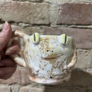 Vidám béka bögre  tökéletes ajándék, kb  350 ml, Otthon & Életmód, Konyhafelszerelés, tálalás, Tálalás, Bögre & Csésze, Kerámia, MESKA