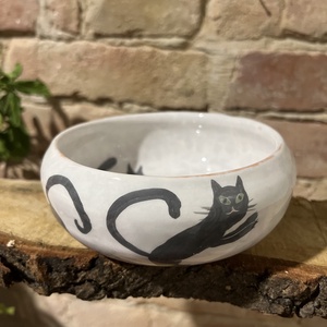 Kézzel festett mély kerámia tál  Fekete macskák  - otthon & életmód - konyhafelszerelés, tálalás - tálalás - tányér & étkészlet - Meska.hu