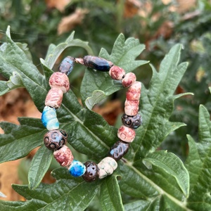 Karkötő � a föld erejével 20 cm - ékszer - karkötő - bogyós karkötő - Meska.hu