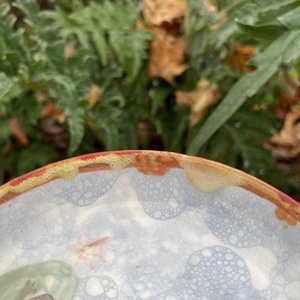 Kézzel festett kerámia tál  Vidám békák  15 cm - otthon & életmód - konyhafelszerelés, tálalás - tálalás - tányér & étkészlet - Meska.hu