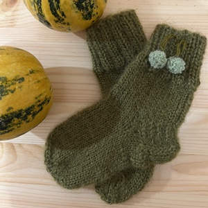 Nagymama szeretetével kötött gyapjú zokni - ruha & divat - cipő & papucs - zokni - Meska.hu