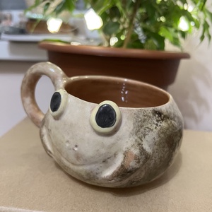 Vidám béka bögre  tökéletes ajándék, kb  250 ml - otthon & életmód - konyhafelszerelés, tálalás - tálalás - bögre & csésze - Meska.hu