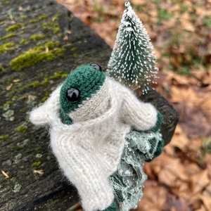 Kézzel Készített Téli Békácska, 13 cm - otthon & életmód - dekoráció - dísztárgy - Meska.hu