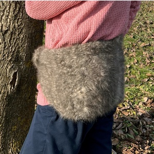 Kézzel font kutyaszőr derékmelegítő � Nagymama gondoskodása (Cruelty-free), Ruha & Divat, Női ruha, Mellény, Kötés, MESKA