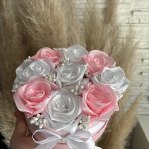 Rózsás álom dobozban, Otthon & Életmód, Dekoráció, Virágdísz és tartó, Virágbox, virágdoboz, Virágkötés, MESKA