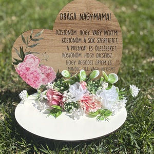 Anyák napi ajándék - Drága Nagymama, Otthon & Életmód, Virágdekoráció, Virágdíszek, Asztali virágdísz, , Tökéletes választás Anyák napjára, mely egy időtlen, szívhez szóló ajándék, ami soha nem hervad el...., MESKA
