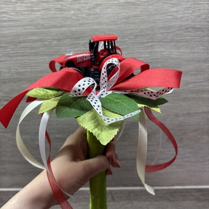 Traktoros ballagási csokor - Meska.hu