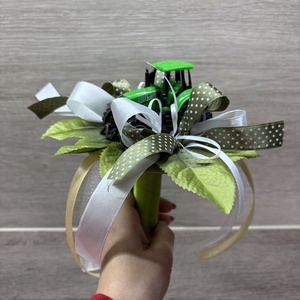 Traktoros ballagási csokor - Meska.hu