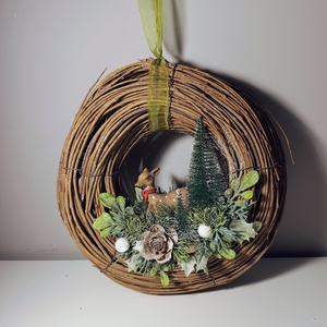 Szarvas figurás ajtódísz kopogtató erdei karácsonyi ünnepi fa koszorú alapon - otthon & életmód - dekoráció - ajtó- és ablak dekoráció - ajtódísz & kopogtató - Meska.hu