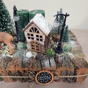 Háncs alapban őzike figurákkal zöld és barna színvilágban karácsonyi ünnepi adventi asztaldísz  - karácsony - adventi díszek - adventi gyertyadíszek és koszorúdíszek - Meska.hu