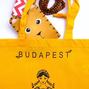 'Menyecske' -Budapest shoppingoló, bevásárló táska- sárga - táska & tok - bevásárlás & shopper táska - shopper, textiltáska, szatyor - Meska.hu