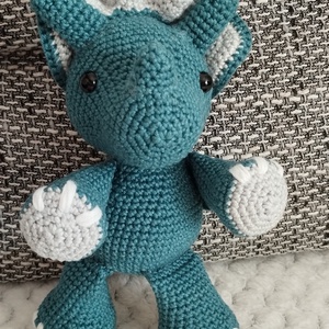 Amigurumi triceratropsz, Játék & Sport, 3 éves kor alattiaknak, Alvóka & Rongyi, Horgolás, Meska