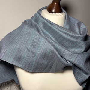 Kézzel szőtt elegáns Kék Selyem Kendő - ruha & divat - sál, sapka, kendő - kendő - Meska.hu Kézzel szőtt elegáns Kék Selyem Kendő - ruha & divat - sál, sapka, kendő - kendő - Meska.hu