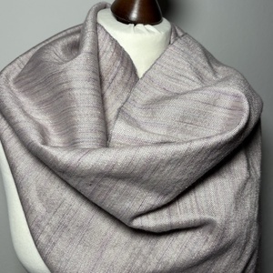 Kézzel szőtt elegáns Rózsaszín Selyem Kendő - Meska.hu