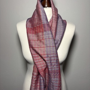 Kézzel szőtt Lilás Selyem Kendő - ruha & divat - sál, sapka, kendő - kendő - Meska.hu