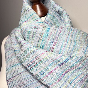 Kézzel szőtt Kék Zöld Pink színátmenetes Selyem Kendő - Meska.hu