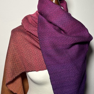Kézzel szőtt Lila Narancs Selyem és Merinó Kendő - ruha & divat - sál, sapka, kendő - kendő - Meska.hu