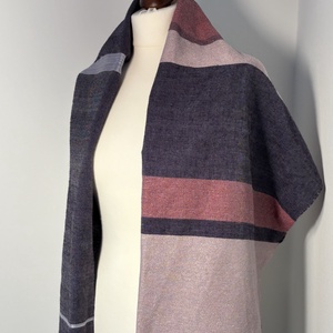 Kézzel Szőtt Merinó�Selyem Kendő Yak Gyapjúval, Lila�Rózsaszín Csíkos Vállkendő, Kézműves Prémium Sál - ruha & divat - sál, sapka, kendő - kendő - Meska.hu