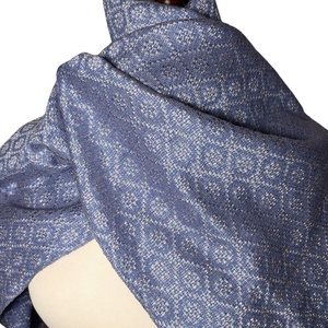 Kézzel szőtt elegáns Lilás Kék Selyem Kendő - Meska.hu