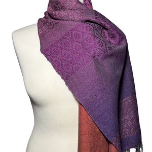 Viragmintás kézzel szőtt lila, narancs merinó selyem sál - ruha & divat - sál, sapka, kendő - kendő - Meska.hu