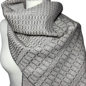 Kézzel szőtt Szürkésbarna Selyem Kendő - ruha & divat - sál, sapka, kendő - kendő - Meska.hu