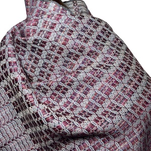 Kézzel Szőtt Lila Merinó Gyapjú és Selyem Kendő, leheletnyi rózsaszínnel - ruha & divat - sál, sapka, kendő - kendő - Meska.hu