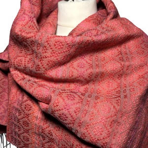 Kézzel szőtt Málna színátmenetes Merinó Kashmir Rózsa rost Selyem Kendő - Meska.hu