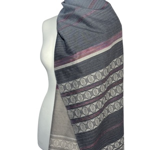 Kézzel szőtt ombre szürke-kék-bézs Merino kendő � Málna és krém mintával � Luxus gyapjú sál � Elegáns női vállkendő - ruha & divat - sál, sapka, kendő - kendő - Meska.hu