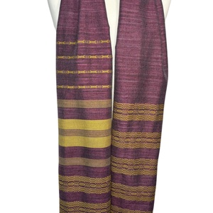 Kézzel szőtt Lila - Sárga Selyem Merino kendő, Elegáns női kiegészítő - Meska.hu