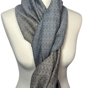 Kézzel szőtt elegáns Kék Szürke színátmenetes Merino Kendő - ruha & divat - sál, sapka, kendő - kendő - Meska.hu
