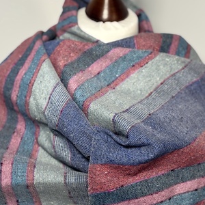 Kézzel szőtt kék, zöld, málna csíkos selyemsál, Ruha & Divat, Sál, Sapka, Kendő, Kendő, Szövés, MESKA