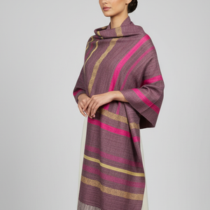 Romantikus, kézzel szőtt merinó�selyem�jak kendő � aszimmetrikus lila sál � egyedi kézműves darab - ruha & divat - sál, sapka, kendő - stóla - Meska.hu