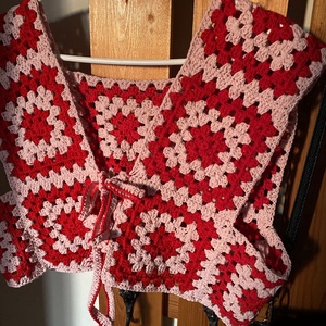 Granny square mellény - ruha & divat - női ruha - mellény - Meska.hu