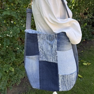 Farmer patchwork válltáska pillangómintás részletekkel  A4-es méretű, kézműves darab - táska & tok - kézitáska & válltáska - válltáska - Meska.hu